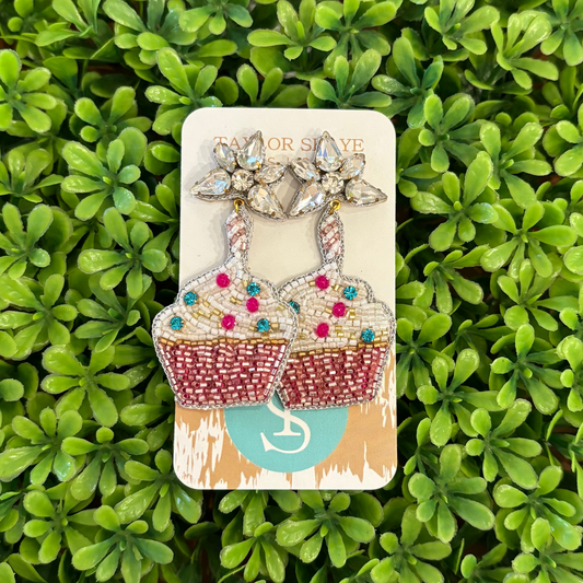 Taylor Shaye birthday cupcake beaded earrings, birthday cupcake beaded earrings, birthday earrings, cupcake earrings, beaded earrings, earrings